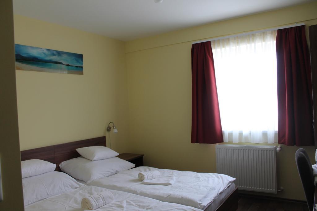 Pótkerék Motel Győr Szoba fotó